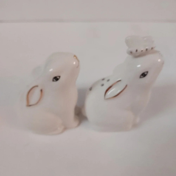 Pier 1 Set of 2 Ceramic Rabbit Salt and Pepper Shakers White and Gold Detail - Picture 5 of 11